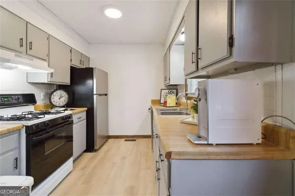 $2,800 | 3040 Land Road, Alpharetta, GA 30004