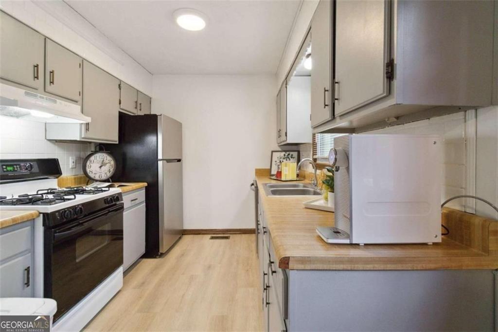 3040 Land Road Alpharetta, GA 30004 - Photo 6 of 19