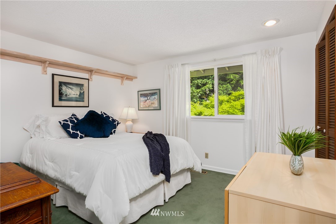 16623 Southeast 144th Street Renton, WA 98059 - Photo 12 of 25 Gallery Image 12