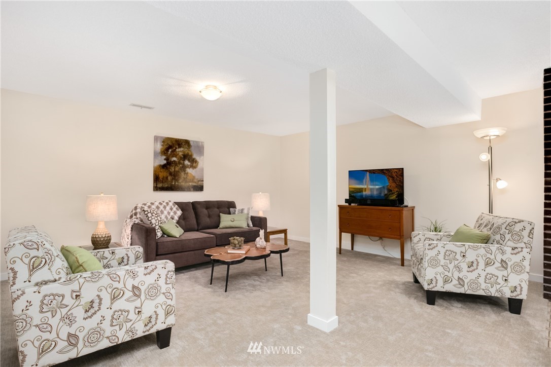 16623 Southeast 144th Street Renton, WA 98059 - Photo 15 of 25 Gallery Image 15