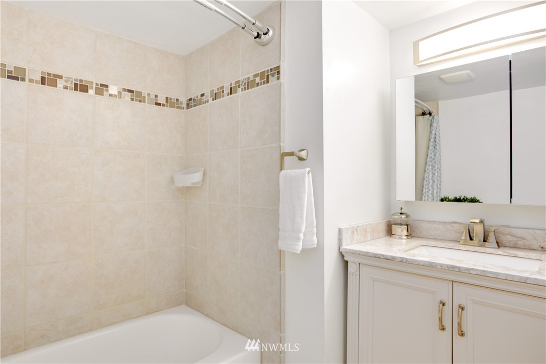 16623 Southeast 144th Street Renton, WA 98059 - Photo 20 of 25 Gallery Image 20