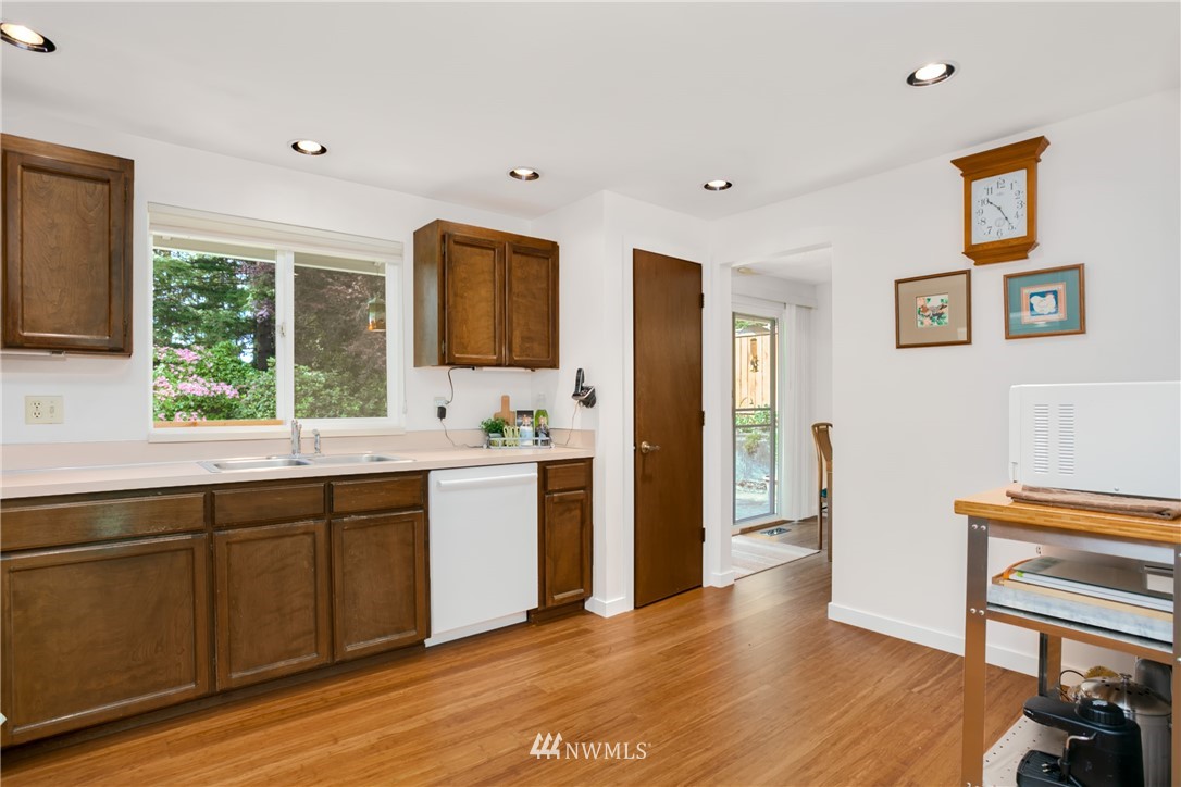 16623 Southeast 144th Street Renton, WA 98059 - Photo 8 of 25 Gallery Image 8