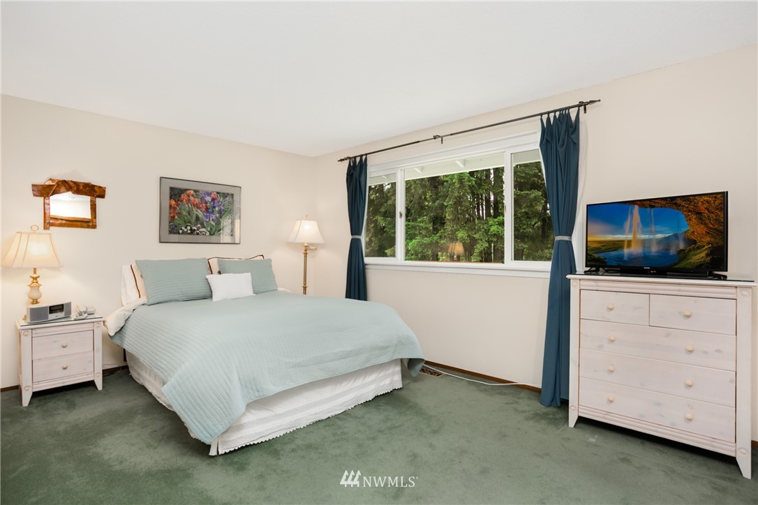 16623 Southeast 144th Street Renton, WA 98059 - Photo 9 of 25 Gallery Image 9