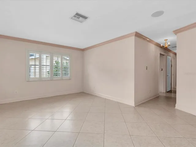$650,000 | 8235 39th Avenue North, St. Petersburg, FL 33709