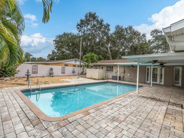 $650,000 | 8235 39th Avenue North, St. Petersburg, FL 33709
