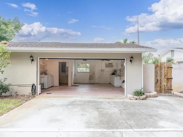 $650,000 | 8235 39th Avenue North, St. Petersburg, FL 33709