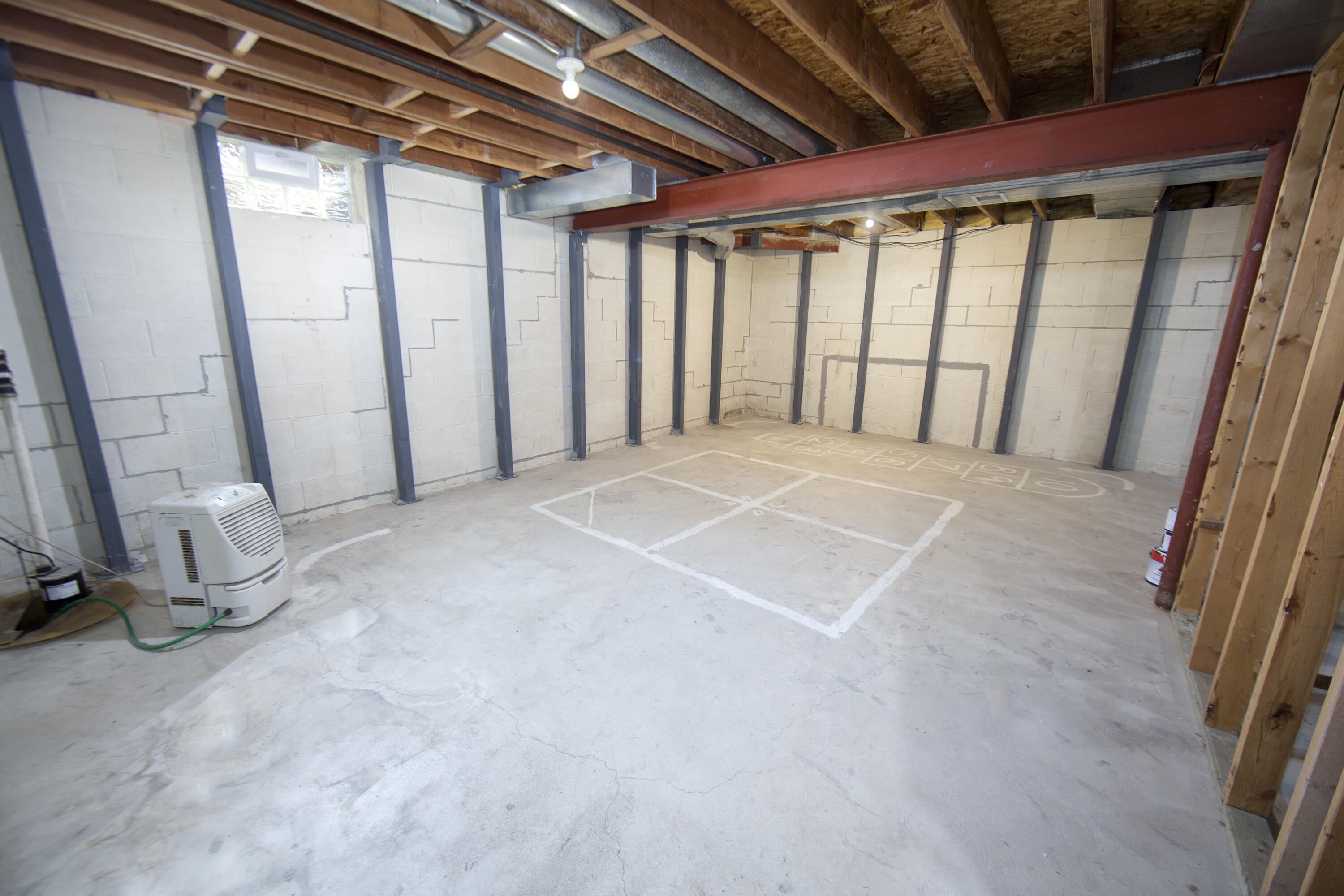 4445 South Longview Drive New Berlin, WI 53151 - Photo 18 of 25 Lower Level