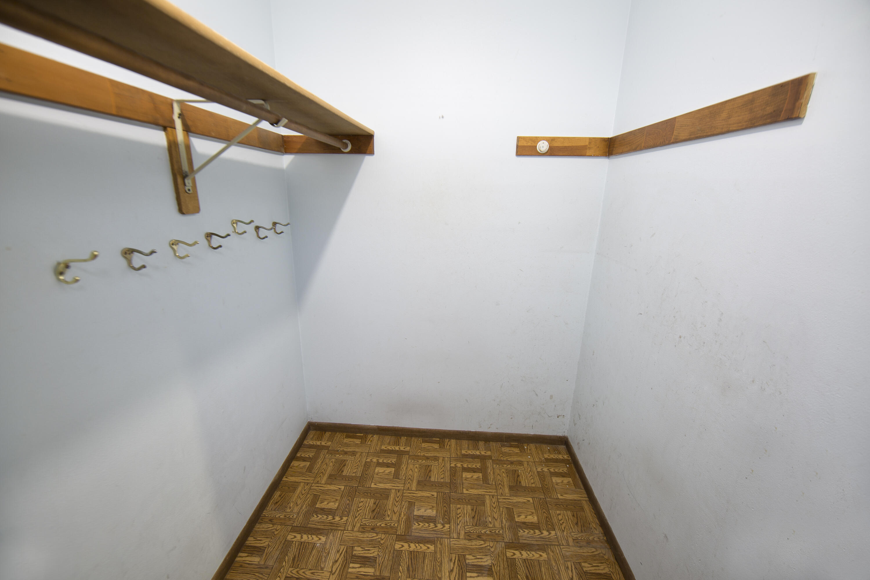 4445 South Longview Drive New Berlin, WI 53151 - Photo 10 of 25 Laundry Room WIC