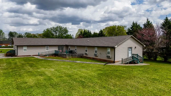 $499,900 | 328 Cumberland Street West, Cowan, TN 37318