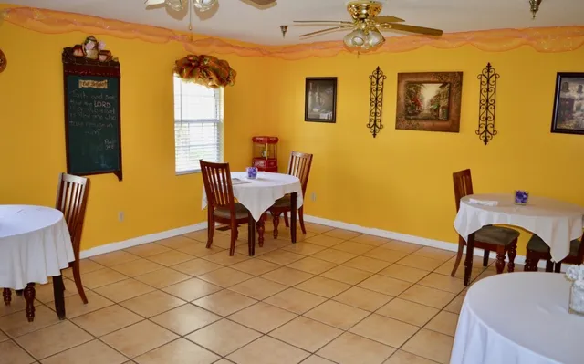 $499,900 | 328 Cumberland Street West, Cowan, TN 37318