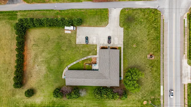 $499,900 | 328 Cumberland Street West, Cowan, TN 37318