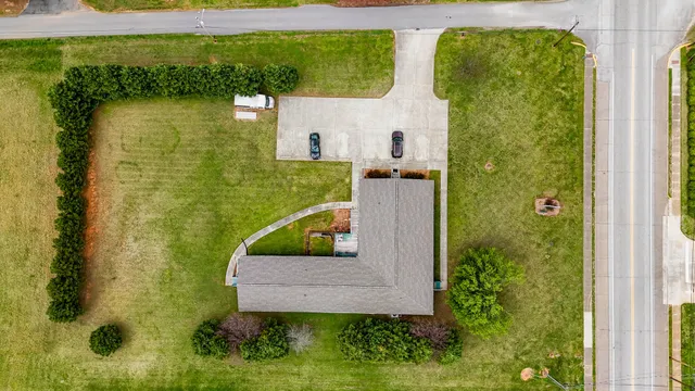 $499,900 | 328 Cumberland Street West, Cowan, TN 37318