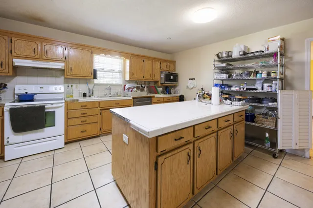 $499,900 | 328 Cumberland Street West, Cowan, TN 37318