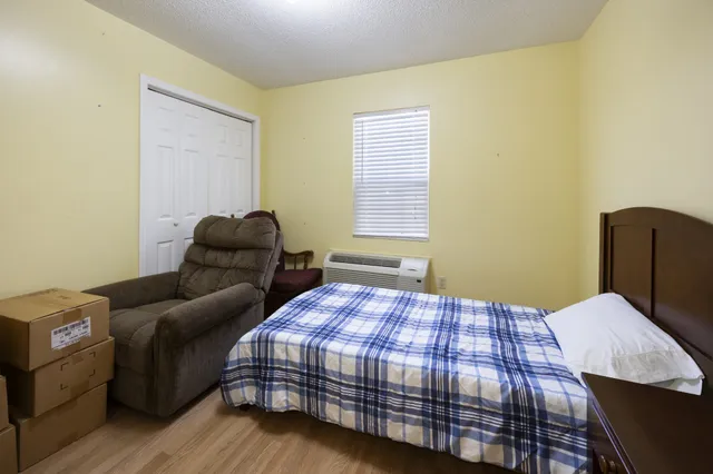 $499,900 | 328 Cumberland Street West, Cowan, TN 37318