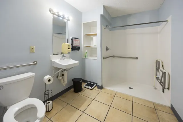 $499,900 | 328 Cumberland Street West, Cowan, TN 37318