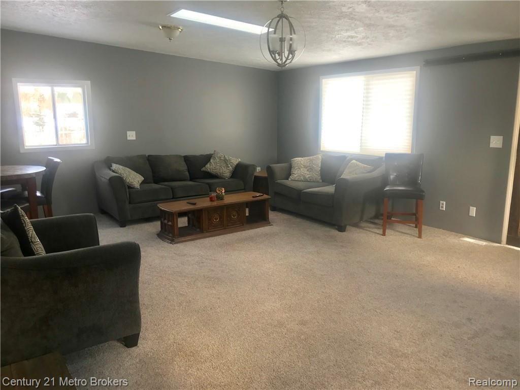 5310 North Vassar Road Flint, MI 48506 - Photo 10 of 32 C7FDA13C-C701-461F-A470-F2F93BA3E152.jpeg