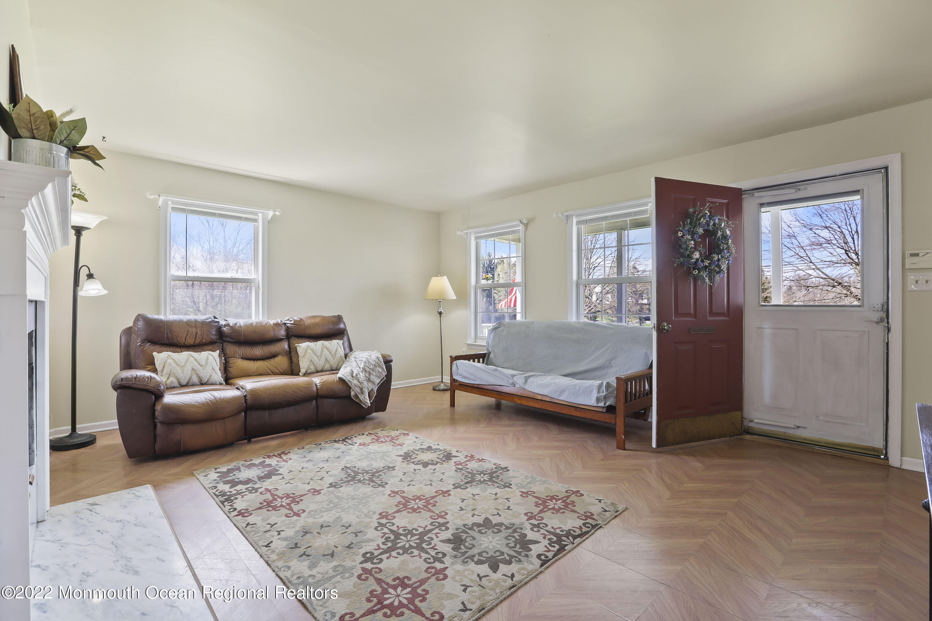 297 Bartley Road Jackson, NJ 08527 - Photo 8 of 42 1T3A8857