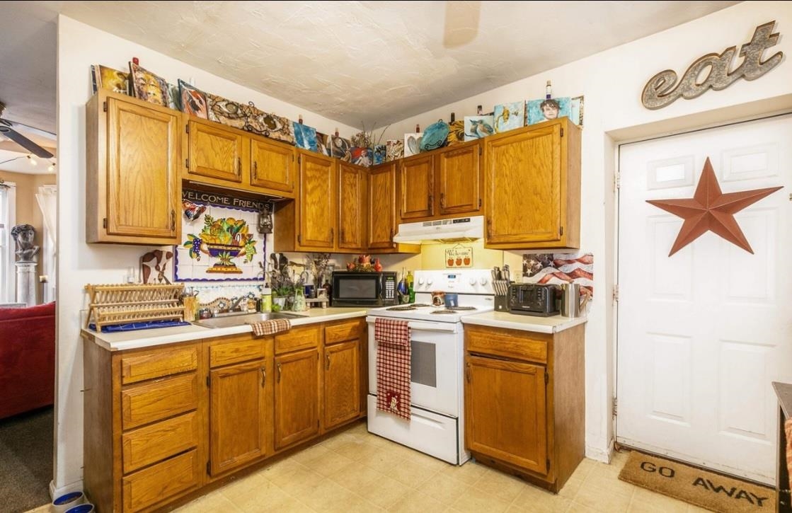 1 Cram Avenue Pittsfield, NH 03263 - Photo 2 of 7