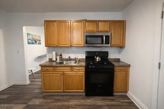 $2,600 | 9 Washington Street, Unit 1, Montclair, NJ 07042