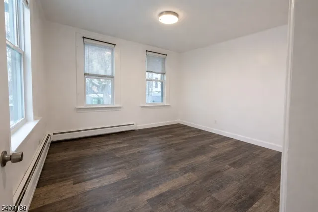 $2,600 | 9 Washington Street, Unit 1, Montclair, NJ 07042