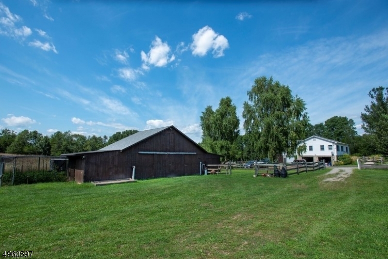 31 Pierce Road Lafayette, NJ 07848 - Photo 2 of 25 Gallery Image 2