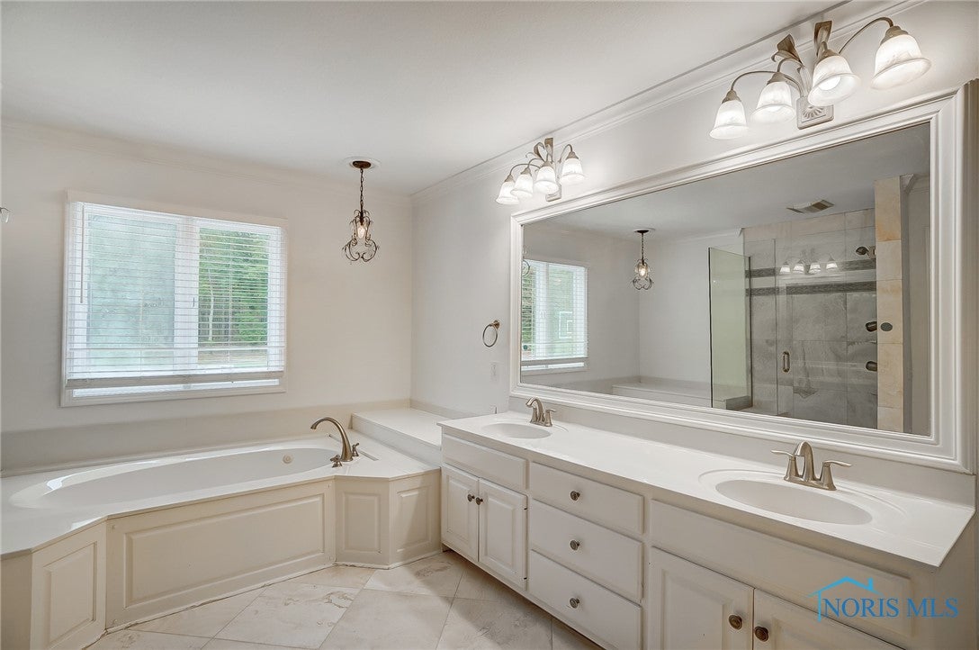 2360 Gradwohl Road Toledo, OH 43617 - Photo 20 of 46 Gallery Image 20
