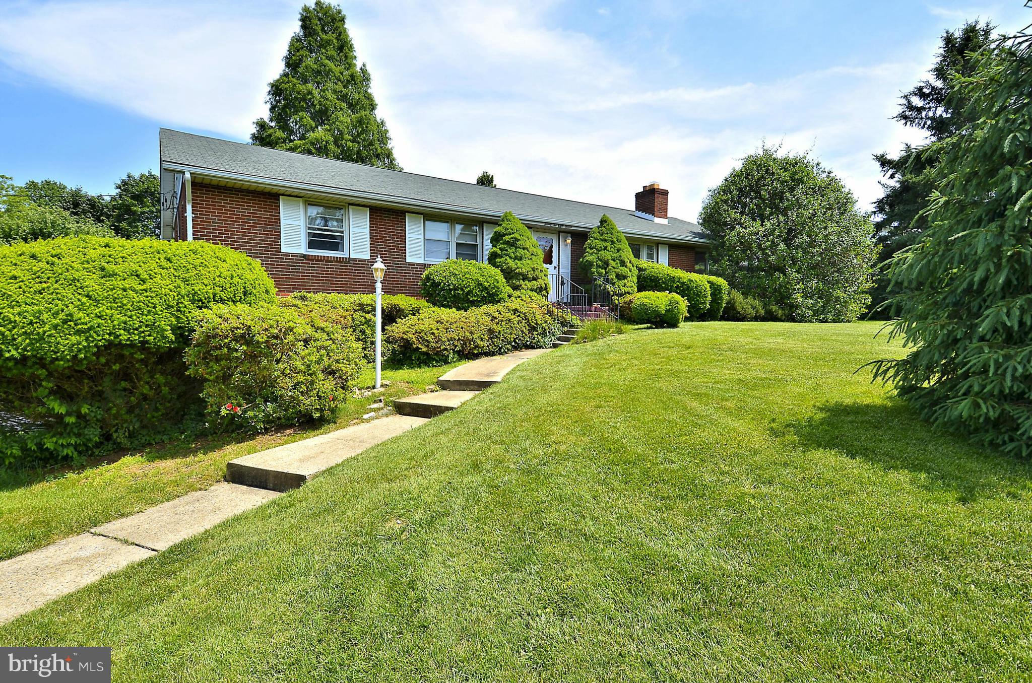 22811 Ridge Road Germantown, MD 20876 - Photo 13 of 13 Exterior (Front)