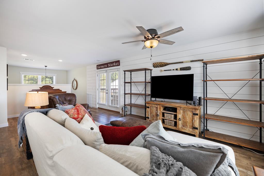 301 Flatwood Road Hodges, SC 29653 - Photo 58 of 86