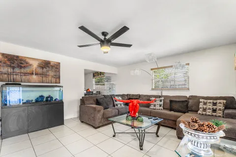 $584,000 | 2907 Apalachee Road, Palm Springs, FL 33406