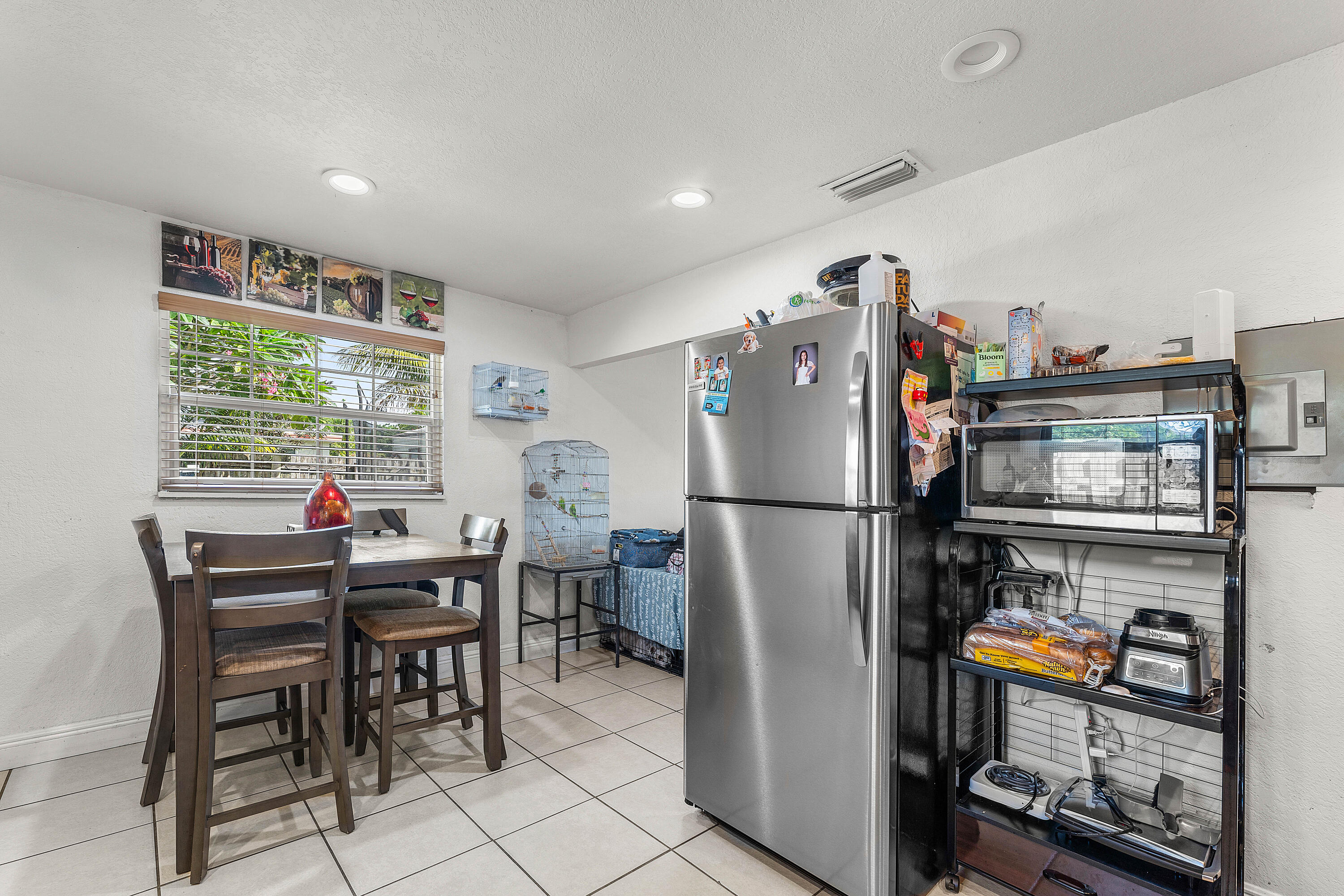 2907 Apalachee Road Palm Springs, FL 33406 - Photo 8 of 27 008-2907ApalacheeRoad-PalmSprings-FL-334