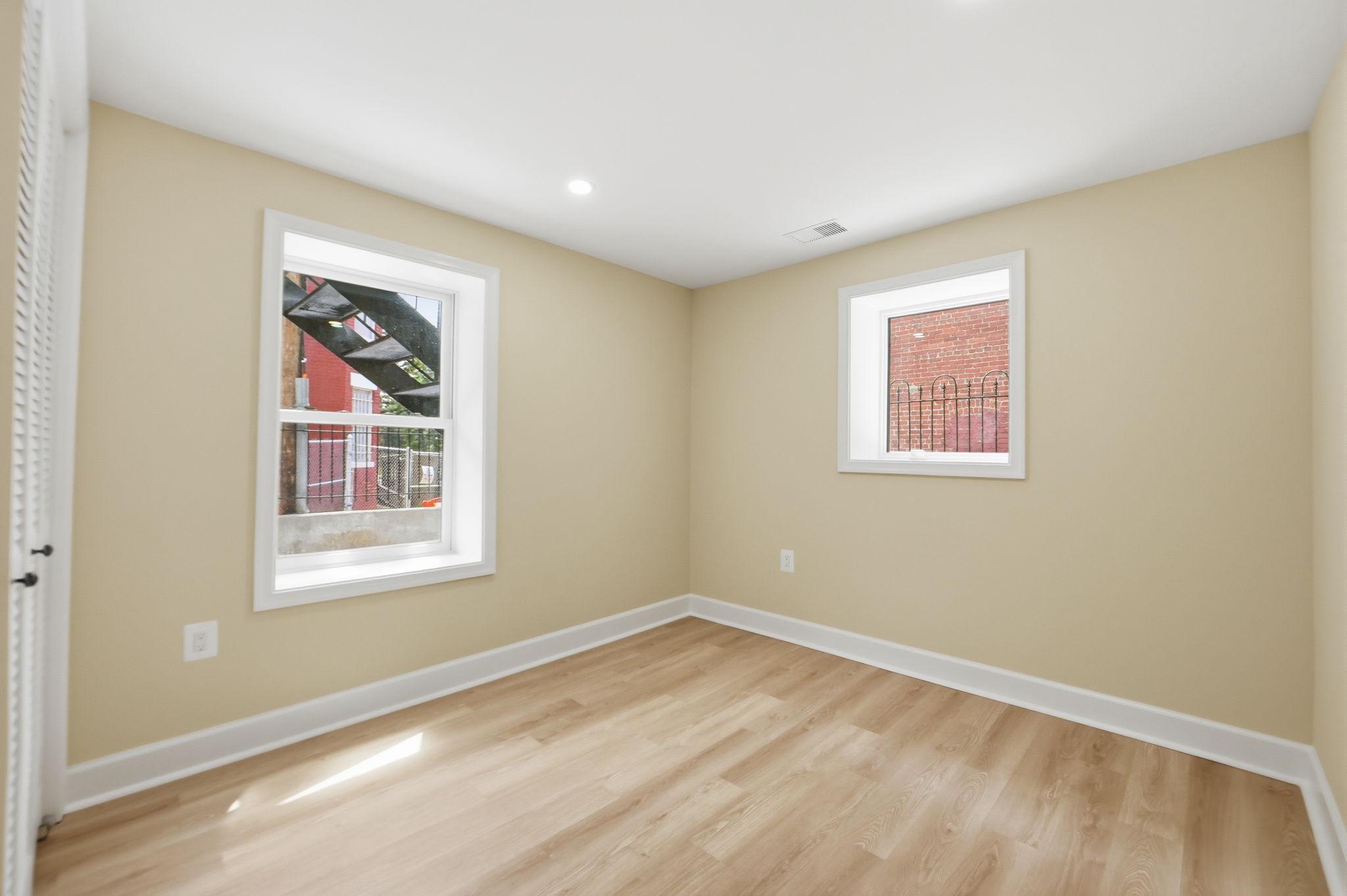 518 Columbia Road Northwest Washington, DC 20001 - Photo 29 of 35 Bright and airy corner room retreat.