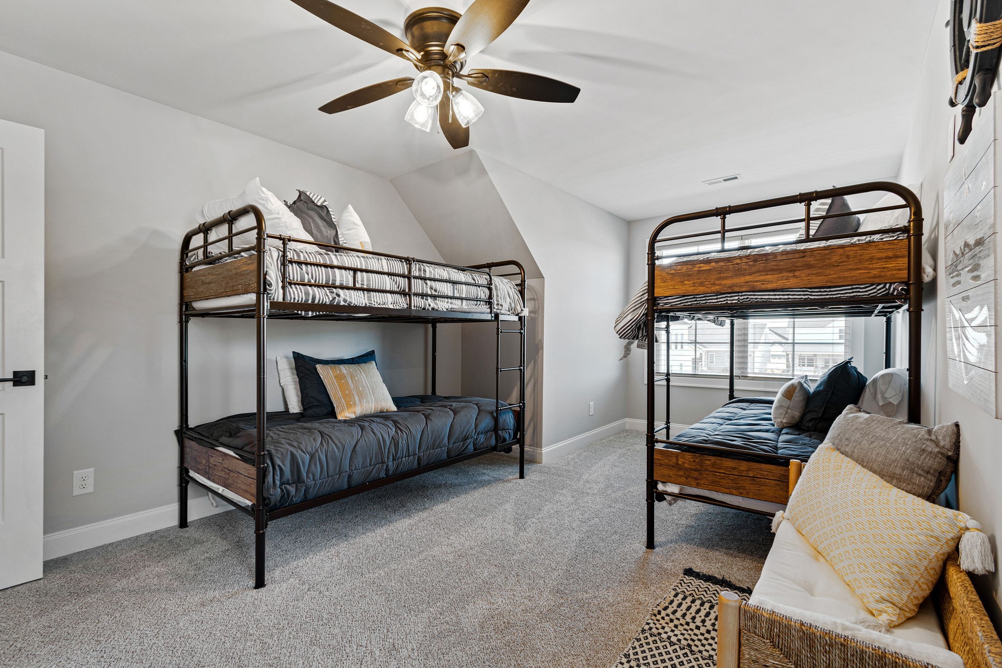 622 RIVER WATCH Way Winchester, TN 37398 - Photo 13 of 22 a bedroom with furniture and a window