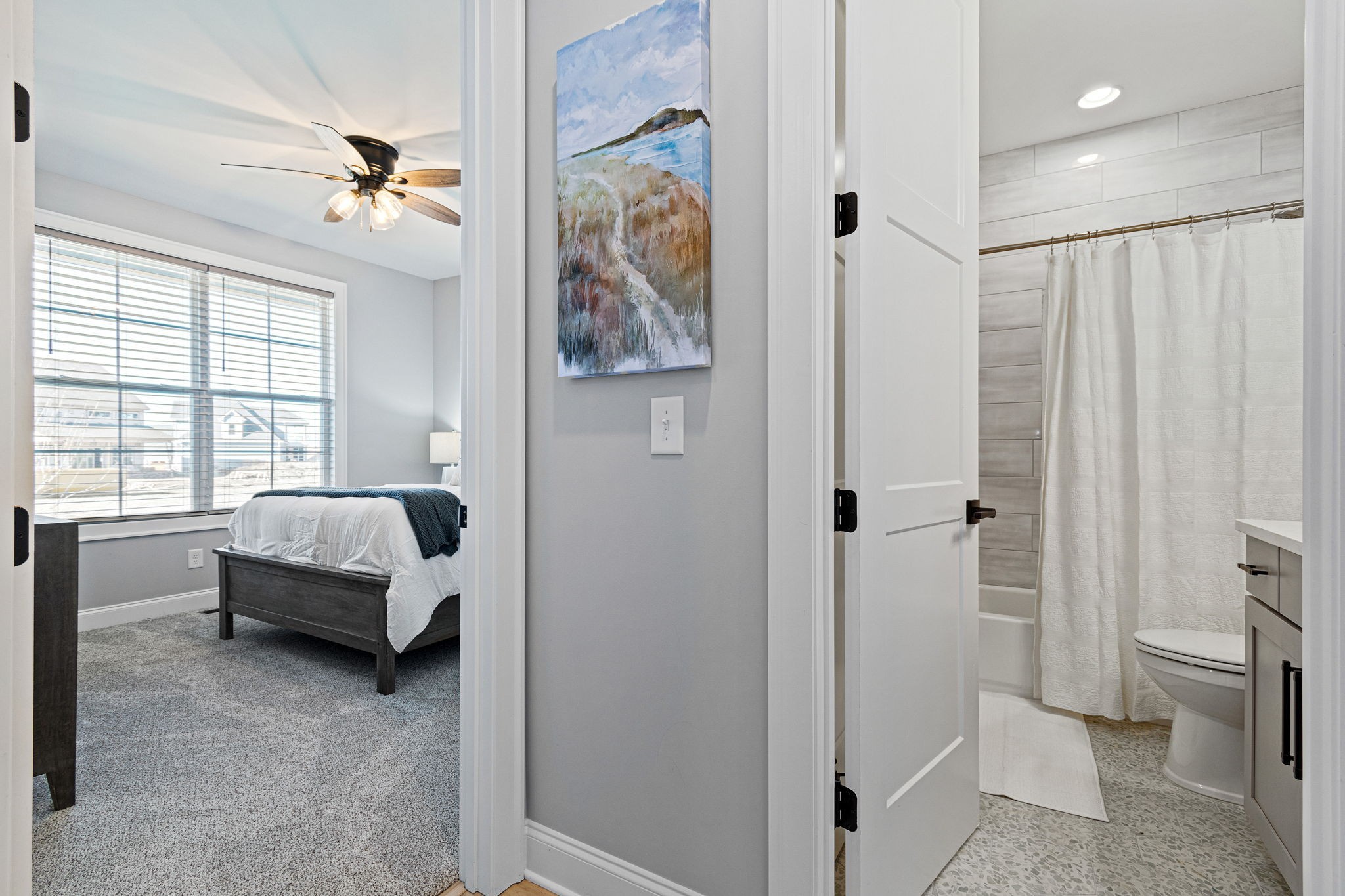 622 RIVER WATCH Way Winchester, TN 37398 - Photo 3 of 22 a spacious bedroom with a bed and a couch