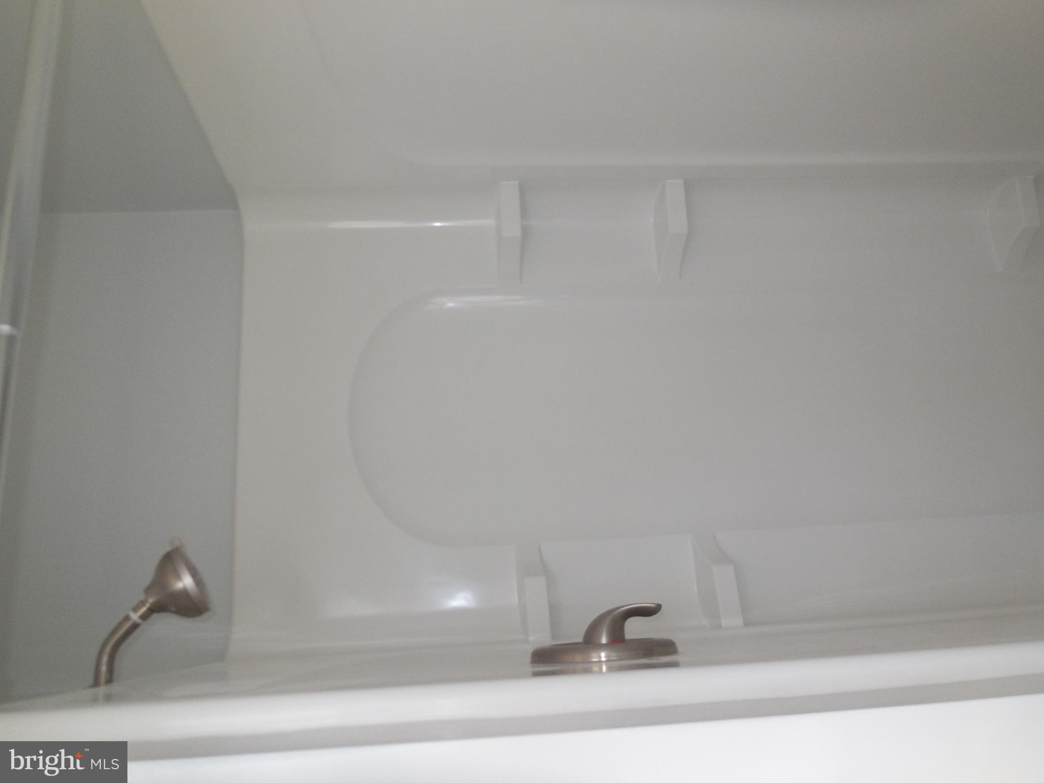 16255 Inheritance Drive Brandywine, MD 20613 - Photo 22 of 41 Master Shower
