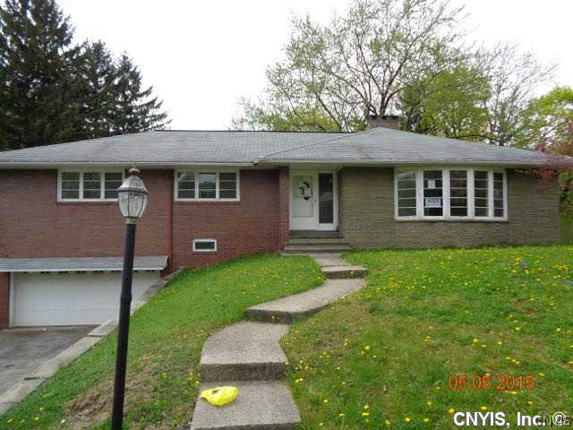 106 Barrington Road Syracuse, NY 13214 - Photo 1 of 1 Exterior Front