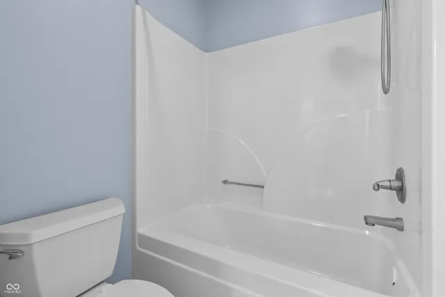 $414,990 | 3901 Terrace Woods Drive, Columbus, IN 47201