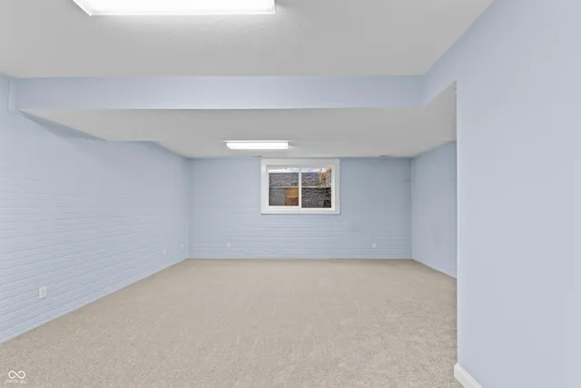 $414,990 | 3901 Terrace Woods Drive, Columbus, IN 47201