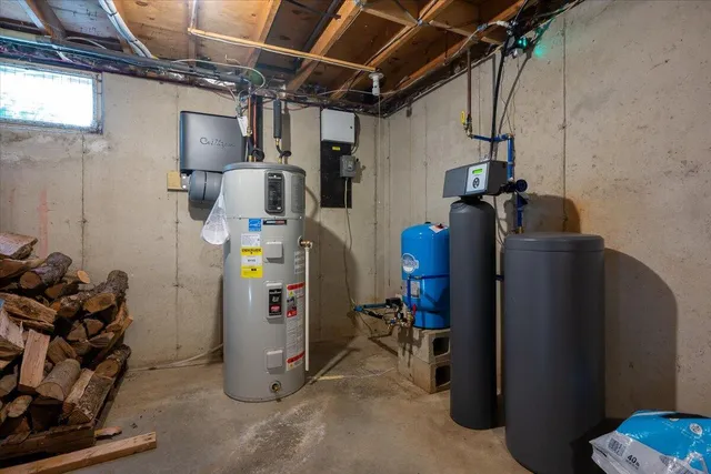 $459,000 | 11 Sunny Field Lane, Warren, ME 04864