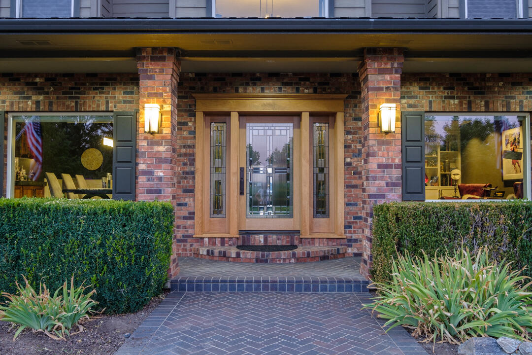 3124 Taylor Road Central Point, OR 97502 - Photo 2 of 47 Front Door 1