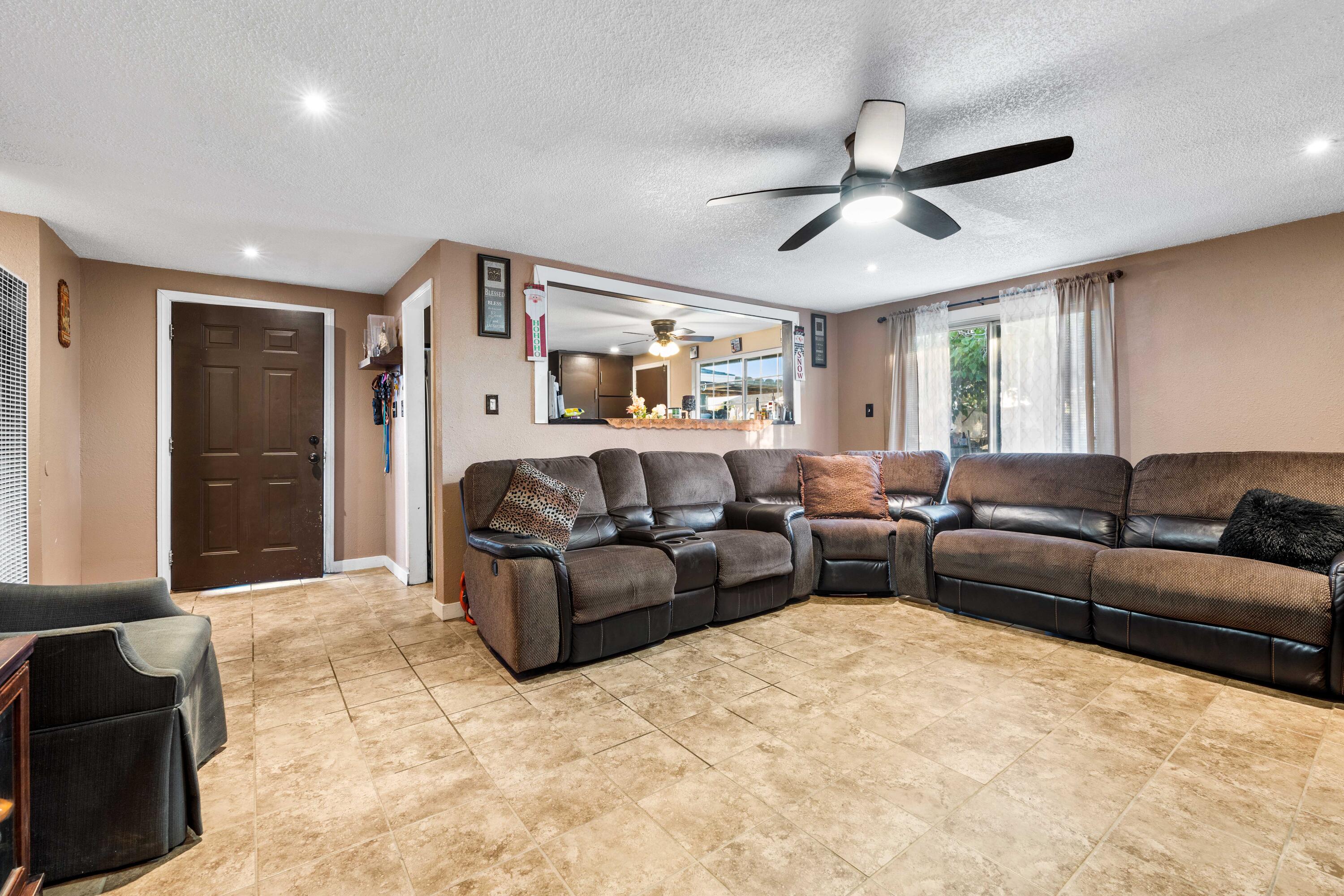 1258 Ave. R Palmdale, CA 93550 - Photo 1 of 15 E Ave R5-3