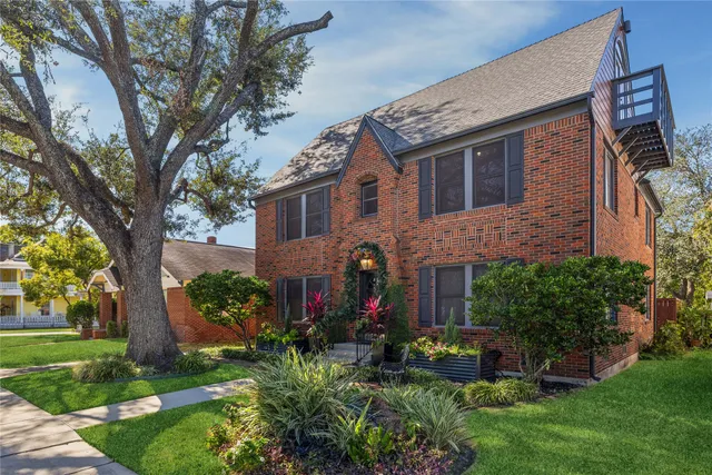 $1,650 | 505 Harvard Street, Unit 4, Houston, TX 77007