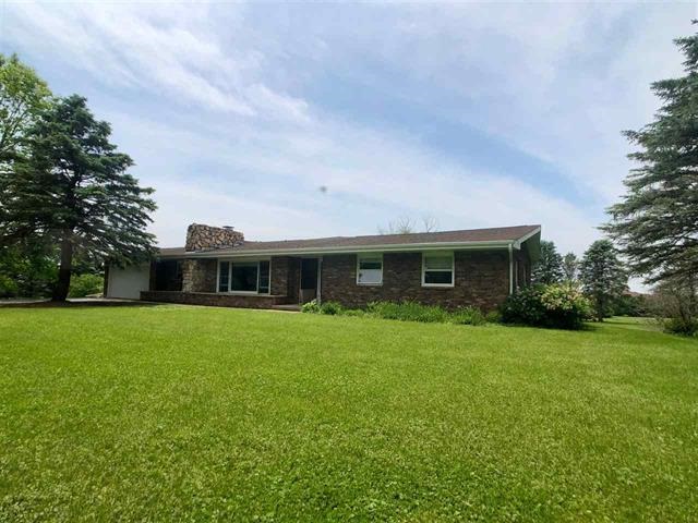 8502 North Hedge Road Byron, IL 61010 - Photo 3 of 19 Gallery Image 3