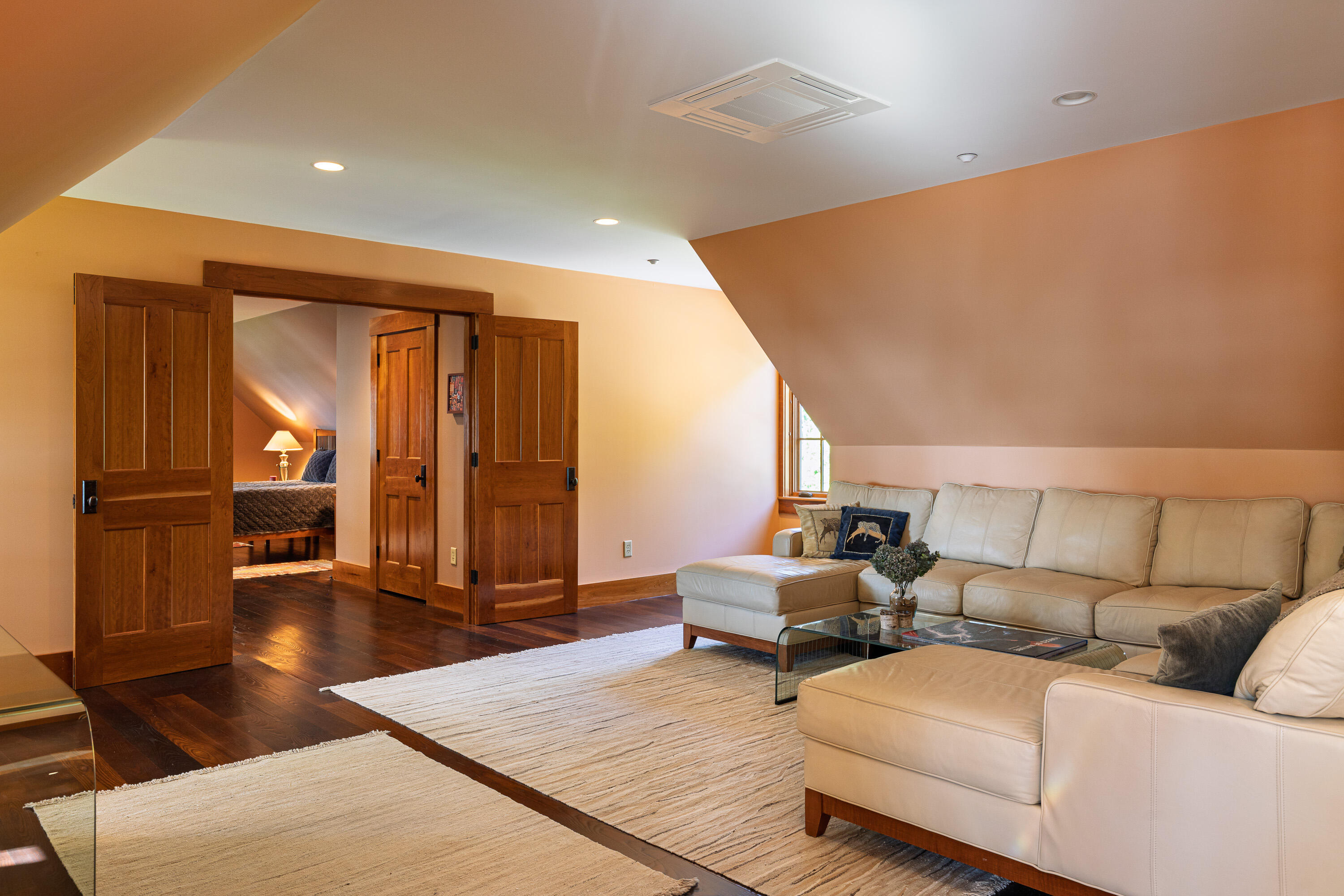 90 Cornfield Point Road Yarmouth, ME 04096 - Photo 31 of 51 Gathering Space