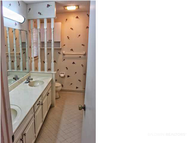 2824 Gas Light Lane West Mobile, AL 36695 - Photo 6 of 12 Master Bath
