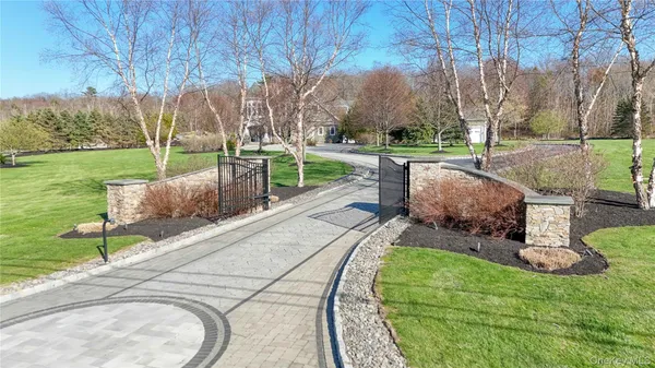 $2,500,000 | 316 Brola Road, Middletown, NY 10940