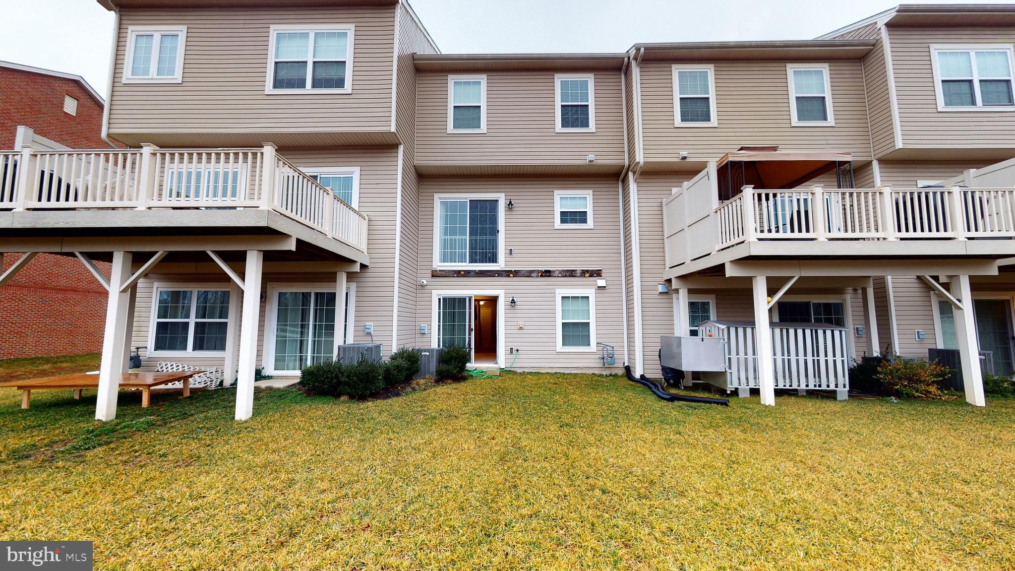 5333 Rockingham Place White Plains, MD 20695 - Photo 17 of 18 Gallery Image 17