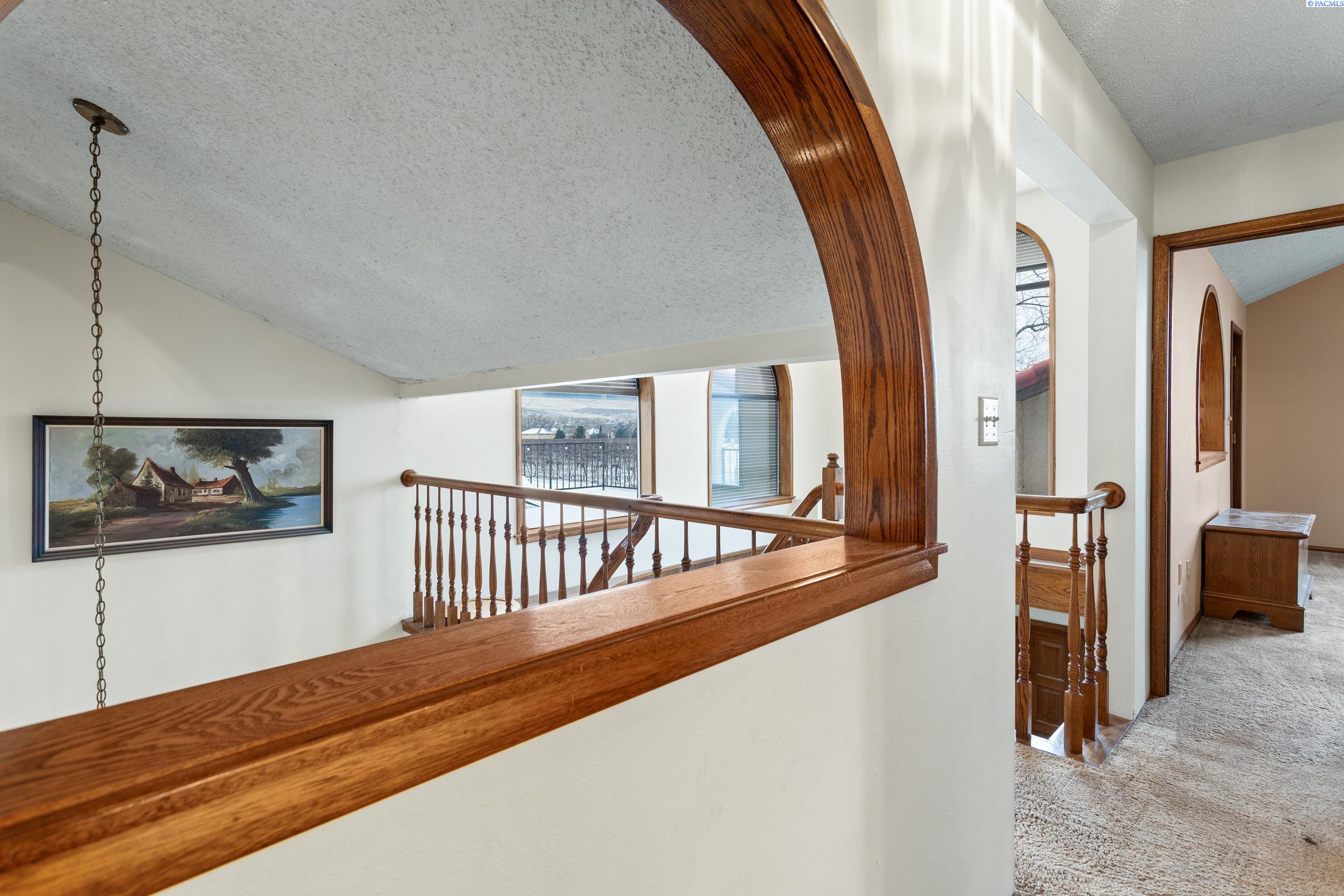 12101 South Smith Road Prosser, WA 99350 - Photo 14 of 34 Gallery Image 14