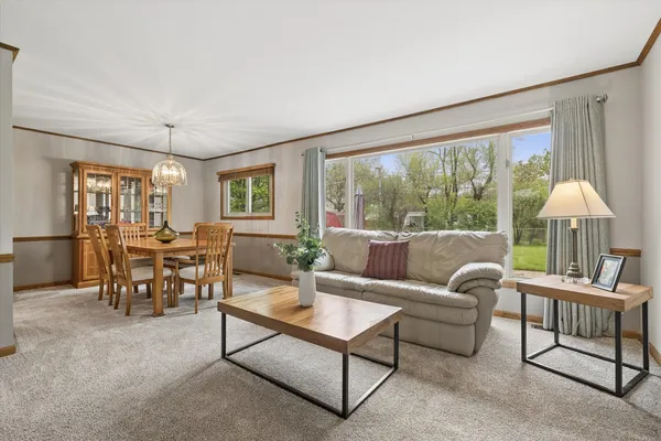$525,000 | 1903 East Ivy Lane, Mount Prospect, IL 60056