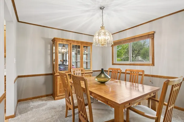 $525,000 | 1903 East Ivy Lane, Mount Prospect, IL 60056