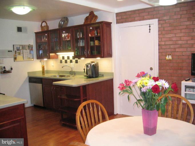 12607 Pentenville Road Silver Spring, MD 20904 - Photo 14 of 30 Kitchen